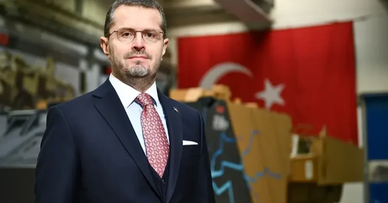 FNSS Savunma Sistemleri’nde Bayrak Devri