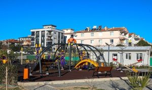 Karakayalar’a “Oyuncak Kütüphanesi”