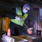 Maltepe Belediyesi’nden vatandaşlara sıcak çorba ikramı