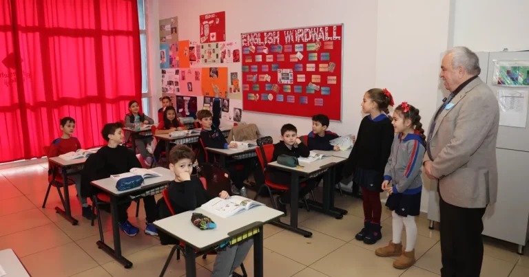 Minik İpek Davet Etti, Başkan Şadi Özdemir Kırmadı