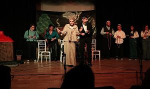 ‘Miras Değil Mübarek’ Tiyatro Oyunu İkinci Gösterimiyle Büyük Beğeni Topladı