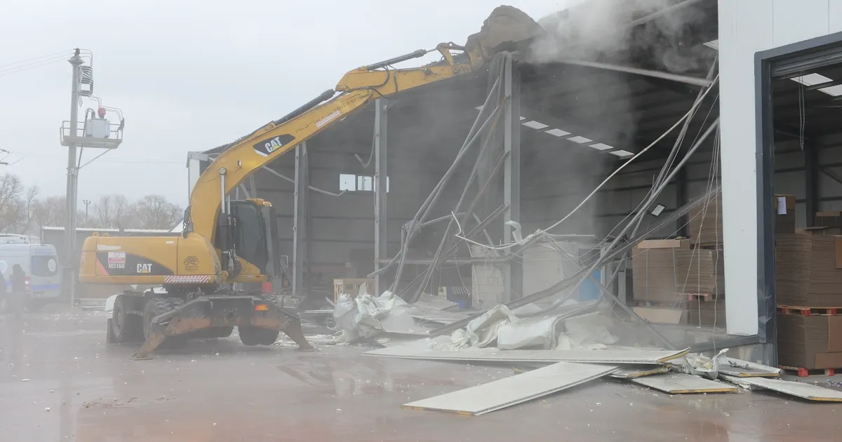 Nilüfer’de 3 Yıkım Birden