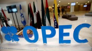 OPEC+ petrol üretimini sabit tutma kararını teyit etti