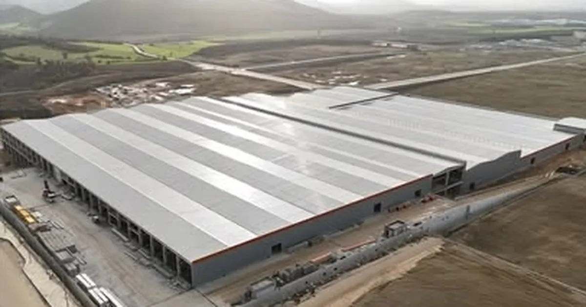 Özdilek Üretim Kompleksi Tosab’da Yükseliyor