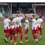 Sahada Zafer, Gollerde Vefa