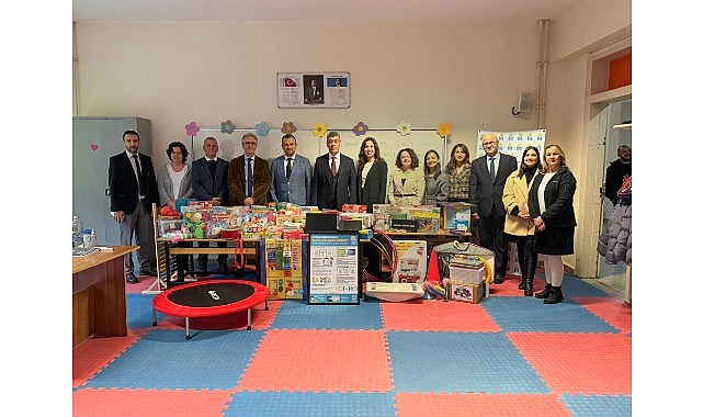 Tohum Otizm Vakfı ve İstanbul Özel Saint-Joseph Fransız Lisesi’nin Desteğiyle Ataşehir’de Özel Eğitim Sınıfı Yenilendi