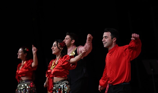 “Türkü Türkü Türkiyem Hemdem” konseri büyük beğeni topladı