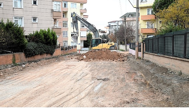 Yenilenen Darıca Özbay Sokak’ta mesaiye devam
