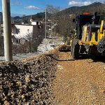 Alanya’da Büyükşehir’in yol mesaisi sürüyor