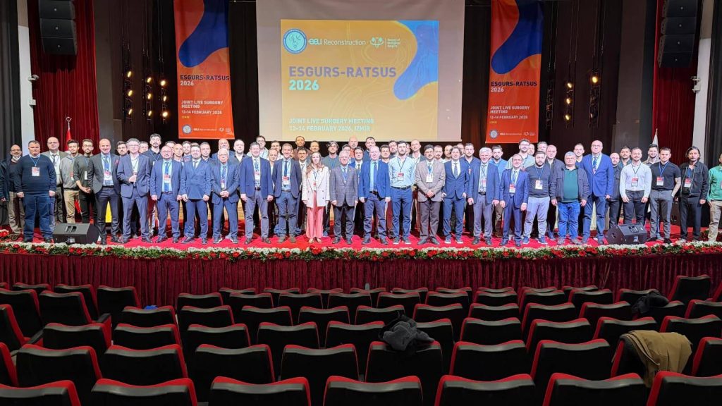 Avrupa’nın ünlü ürologları DEÜ’de canlı cerrahi gerçekleştirdi