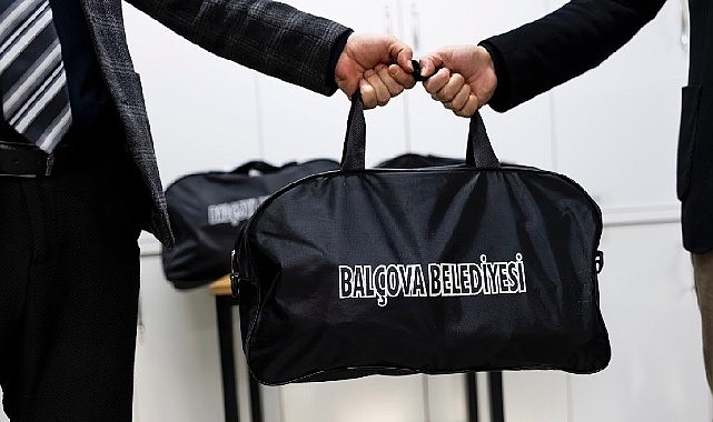 Balçova Belediyesi’nden Askere Gidecek Gençlere ve Ailelerine Destek