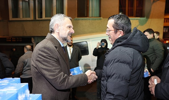 Başkan Vekili Akın’dan kandil simidi ikramı