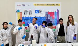 Bornovalı çocukların Kış Bilim Kampı heyecanı