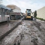 Büyükşehir, aşırı yağış sonrası kapanan yolları bir bir açıyor