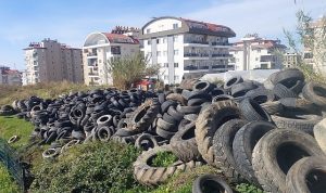 Büyükşehir atık lastikleri ekonomiye kazandırıyor