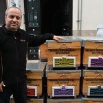 Büyükşehir’den Sel Mağduru Arıcıya Kovan Desteği