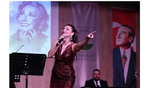 Cumhuriyet Divası Müzeyyen Senar Osmangazi’de Şarkılarla Anıldı