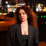 Hesaplaşma değil, bir kabulleniş: Nil Dönmez’den ‘Tut Elimi’ yayında!