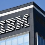 IBM hisseleri 25 yılın en sert düşüşünü yaşadı