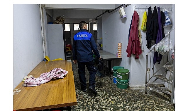 Merdiven altı imalathaneye mühür vuruldu