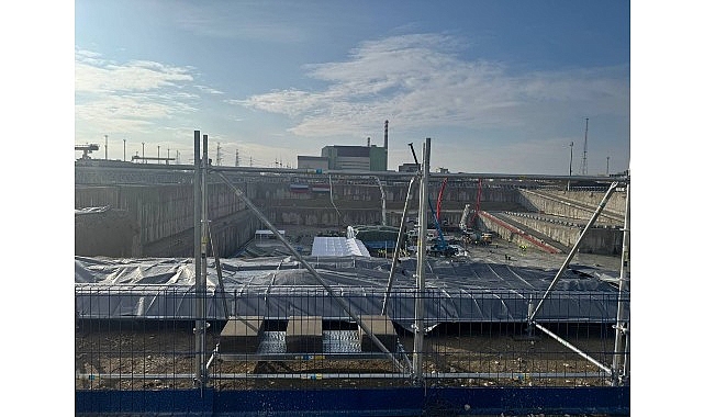 Santralin 5. Güç Ünitesi’nin reaktör binasının temeline beton dökümüne başlandı