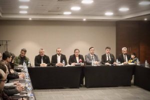 “14 Mart Hekimlerin Günüdür; Sorunlar Görmezden Gelinemez”