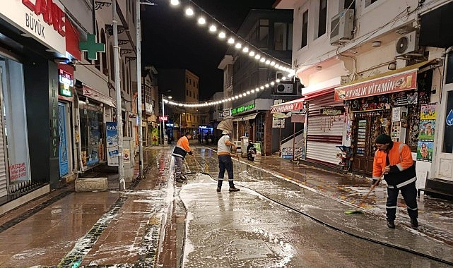 Ayvalık’ta Bayram Öncesi Temizlik Seferberliği