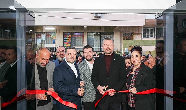 Başkan Görkem Duman, Buca Yardımlaşma Derneği ‘nin açılışını gerçekleştirdi