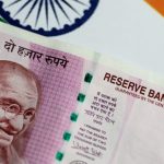 Bir darbe de Hint rupisine: Tarihi dipte