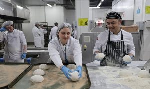 Gençlerden iftar sofralarına sıcak dokunuş