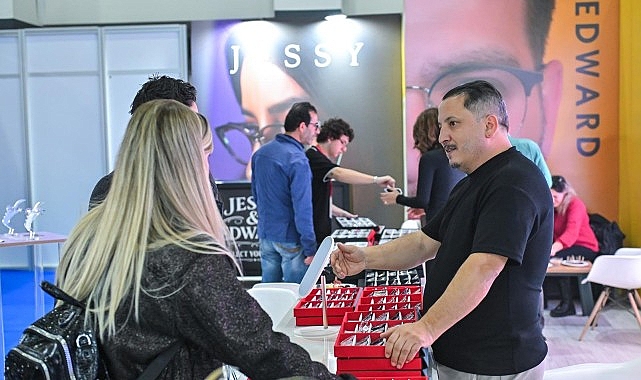 Görme sağlığının geleceği İzmir’de konuşuldu