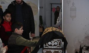 Kartepe’de Mukaddes Emanetlere Yoğun İlgi