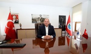 Menderes’te Çocuklara Bayram Kutlaması