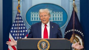 Trump: Hürmüz Boğazı’nı çok yakında yeniden açacağız