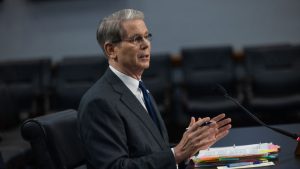 Bessent: Fed faiz için “bekle-gör” yaklaşımını sürdürmeli