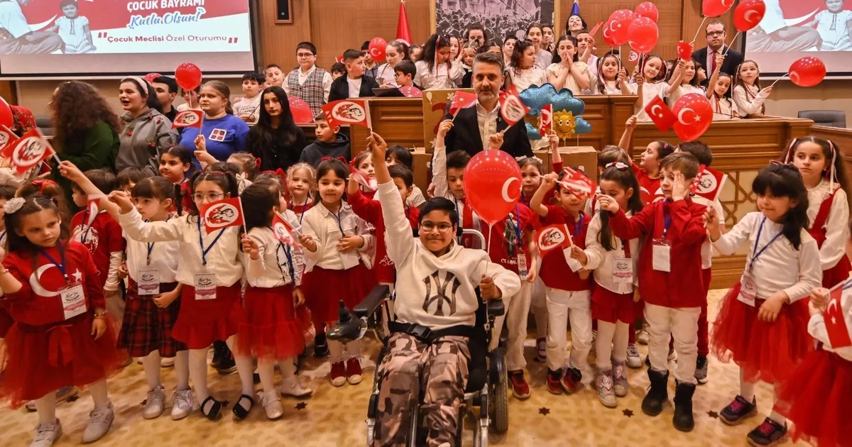 Bursa Büyükşehir Meclisi’nde Söz  Çocukların Oldu