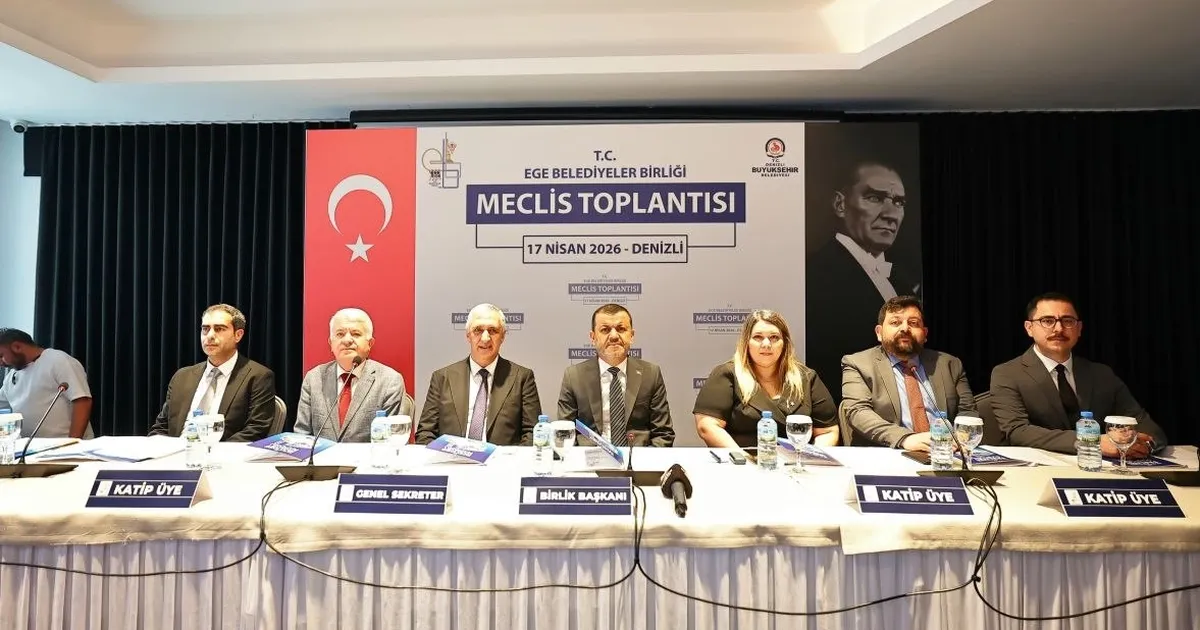 ​Ege Belediyeler Birliği’nde Başkan Çavuşoğlu Güven Tazeledi