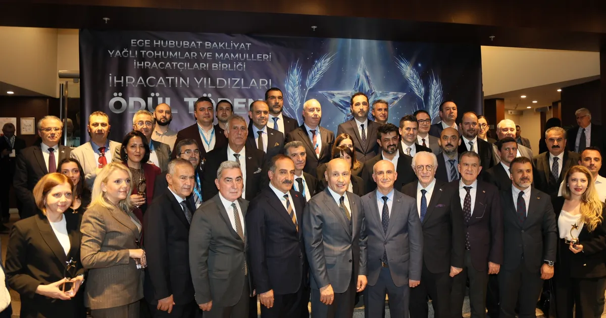 Ege Hububat Bakliyat Yağlı Tohumlar ve Mamulleri İhracatçıları Birliği’nde Muhammet Öztürk Güven Tazeledi