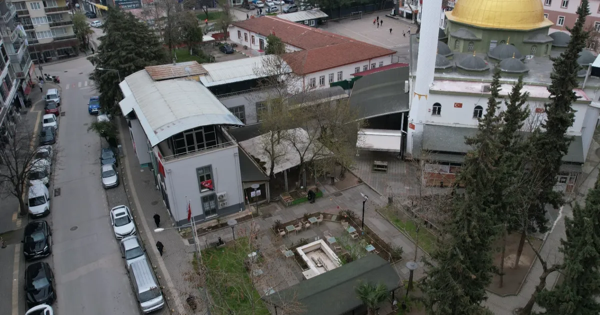 İhsaniye Eski Köy Meydanı Modern Bir Görünüme Kavuşuyor