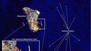 İran, ABD blokesine rağmen petrol yüklemeye devam ediyor