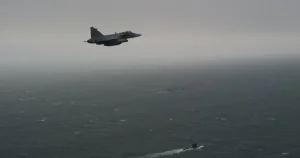 İsveç’ten Rus Denizaltısına Yakın Takip