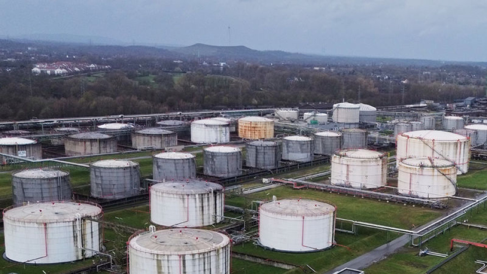 Japonya rezervlerinden 20 günlük petrolü piyasaya sürüyor