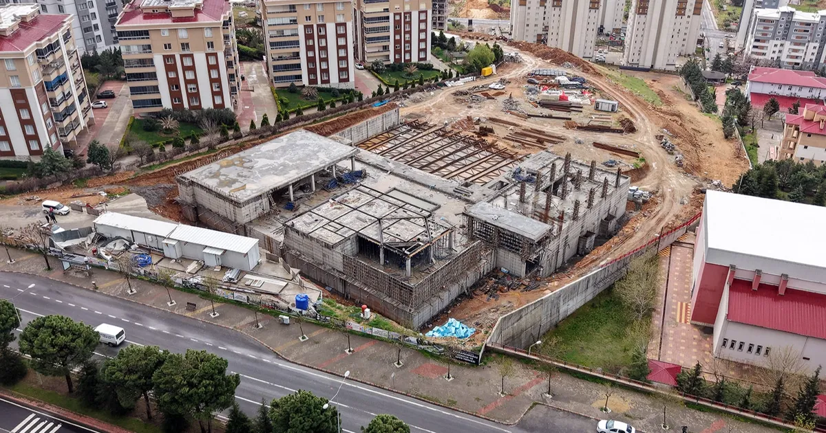 Kahramanmaraş’ın Yeni Nesil Gençlik ve Spor Kompleksi Hızla Yükseliyor