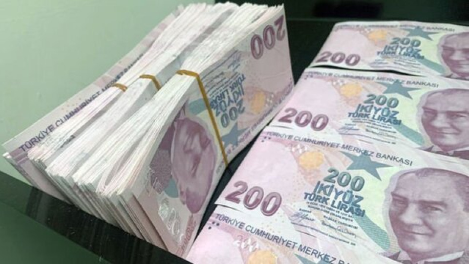 Kamu bankalarında yönetim kurulu üyelerinin akrabalarına kredi sınırlaması