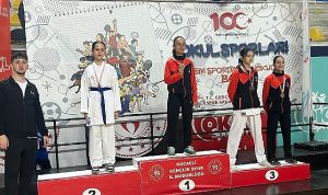 Kartepe’nin Karateci Yıldızlarından Madalya Yağmuru