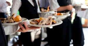 Küresel Yemek Hizmetleri Pazarı 2,98 Trilyon Euroya Ulaşıyor