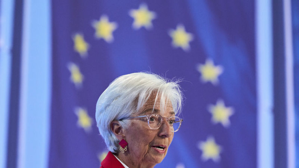 Lagarde: Ekonomi, AMB’nin baz senaryosu ile olumsuz senaryosu arasında