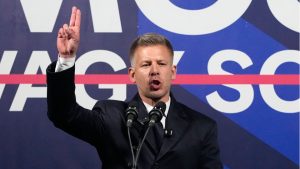 Macaristan’da 16 yıllık iktidarın sonu: Magyar zafere ulaştı