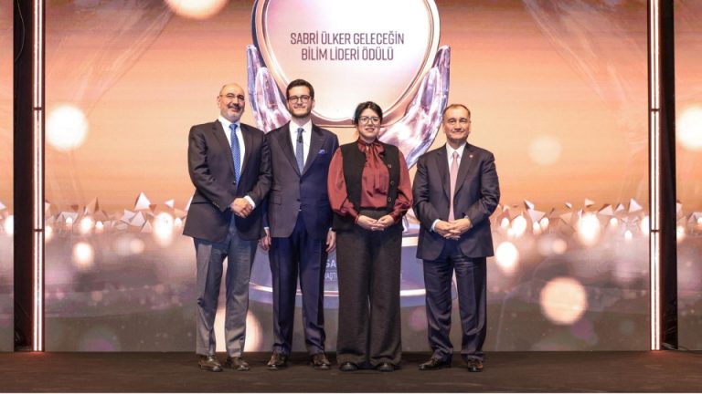 Sabri Ülker Bilim Lideri Ödülü Şilili bilim insanına verildi