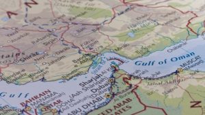 Umman ile İran, Hürmüz Boğazı’ndan geçişleri görüştü